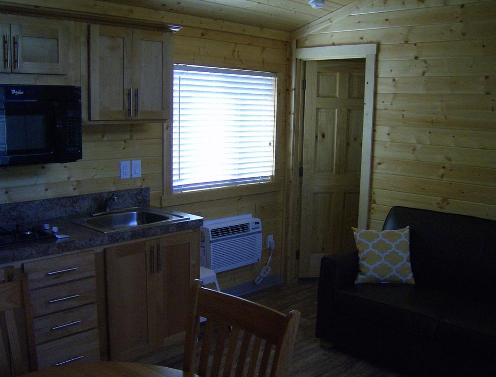 Lake Minden Camping Resort Cottage 2 Nicolaus Exteriér fotografie